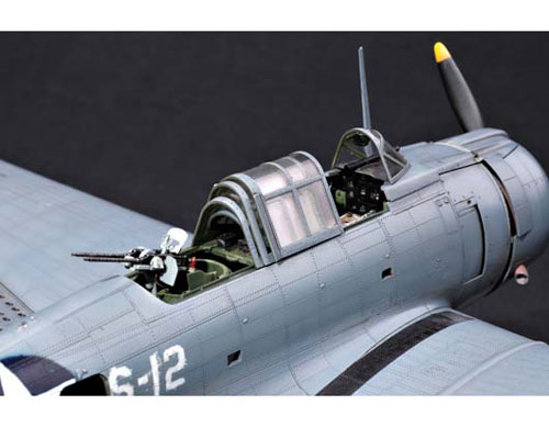 1/32 米海軍 SBD-3/4 ドーントレス 急降下爆撃機 プラモデル（再販