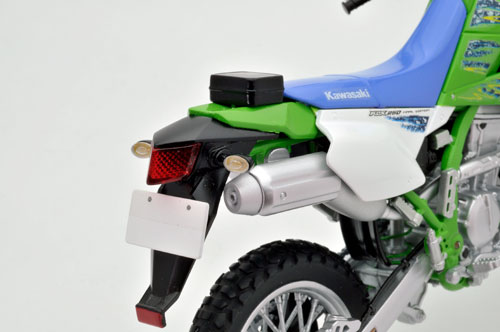 トミーテックから1/12スケールの「KLX250ファイナル