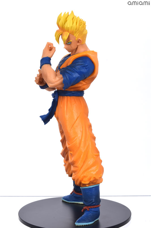 FIGURE-029810_02.jpg