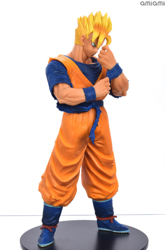 FIGURE-029810_04.jpg
