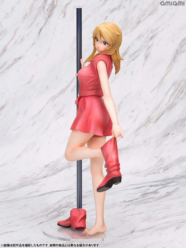 FIGURE-030076_03.jpg