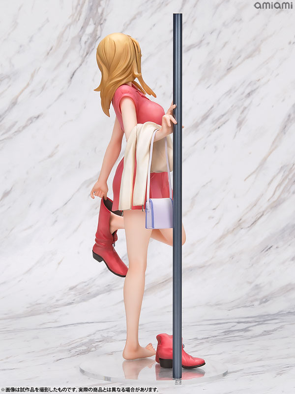 FIGURE-030076_06.jpg