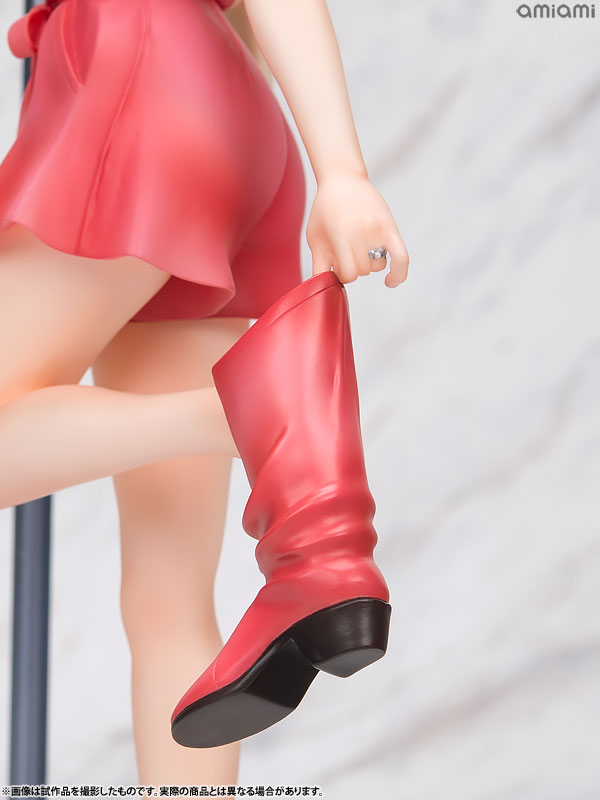 FIGURE-030076_26.jpg