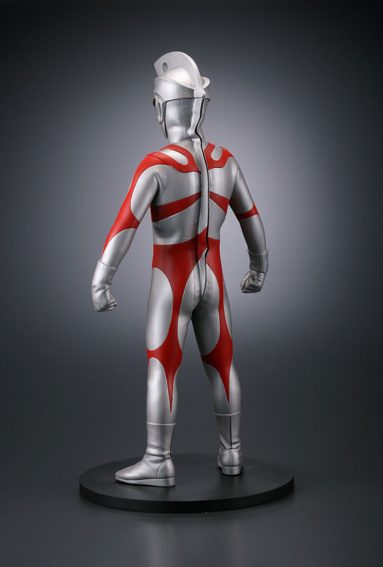 FIGURE-030719_04.jpg