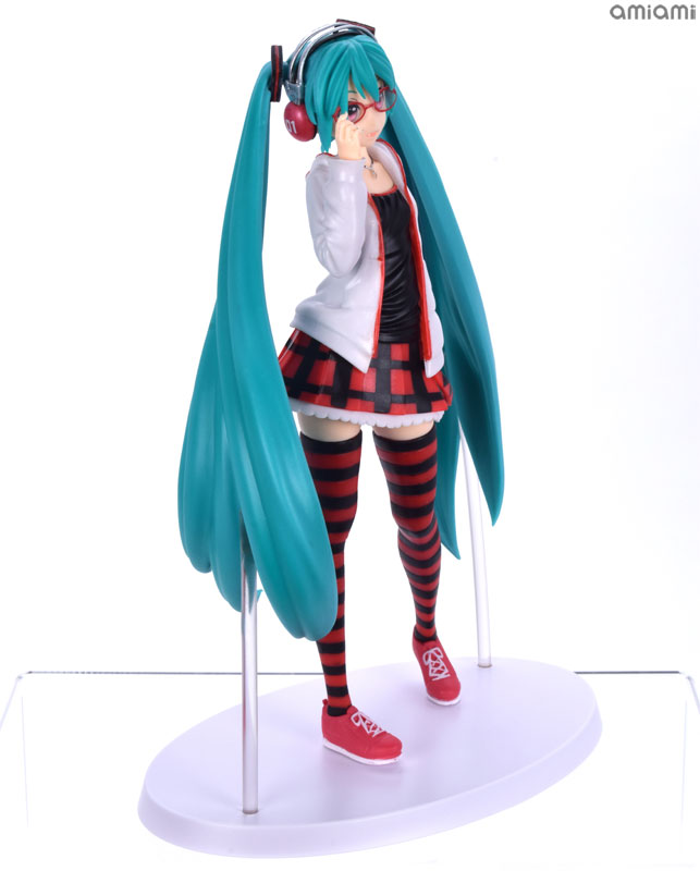 SUPER - 初音ミク ナチュラル 初音ミク Project DIVA Arcade Future Tone スーパープレミアムフィギュア プライズ(1010463) セガ Amazon | セガ 初音ミク Project DIVA Arcade Future Tone