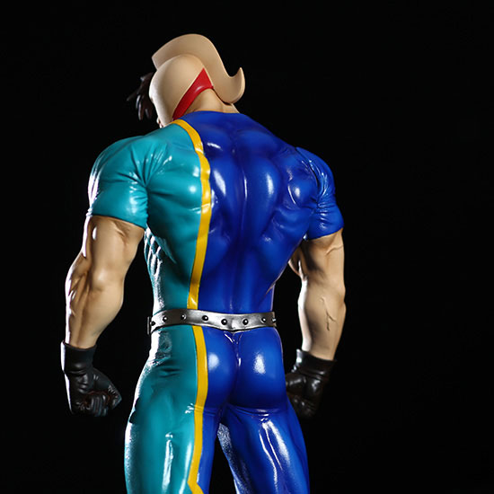 FIGURE-031402_04.jpg