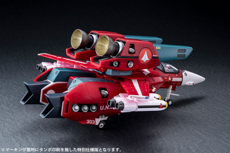 FIGURE-032966_09.jpg