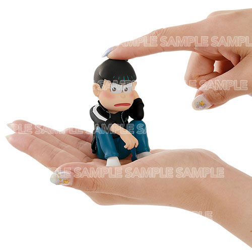 FIGURE-032980_02.jpg