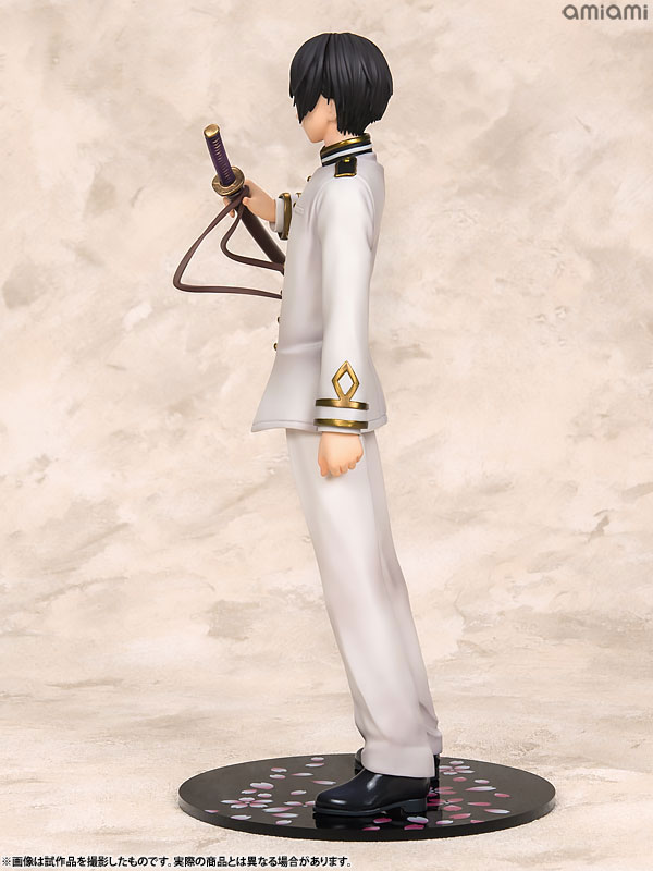 FIGURE-033803_06.jpg