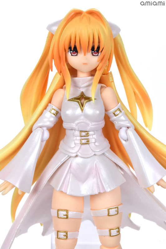 FIGURE-000652_02.jpg