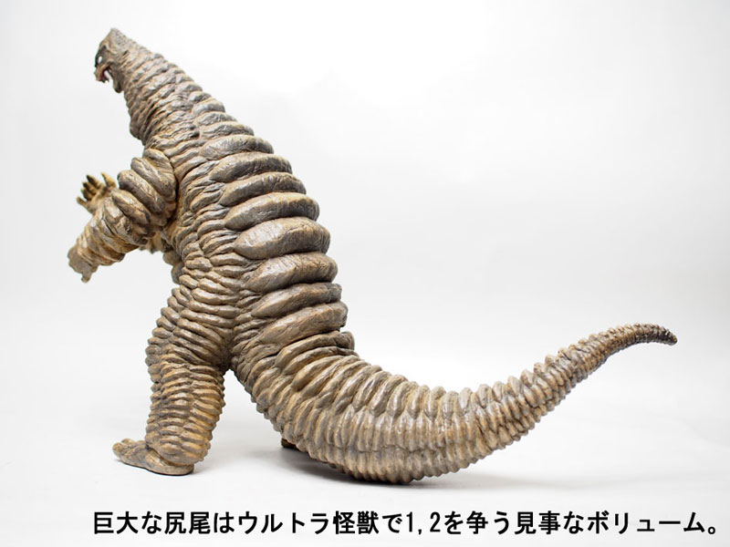 FIGURE-034473_06.jpg