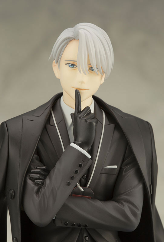 【特典】ARTFX J ユーリ!!! on ICE ヴィクトル・ニキフォロフ 1/8 完成品フィギュア(コトブキヤショップ限定) FIGURE-035080_08.jpg