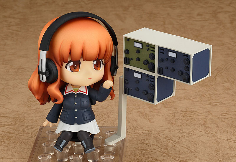 FIGURE-037960_05.jpg