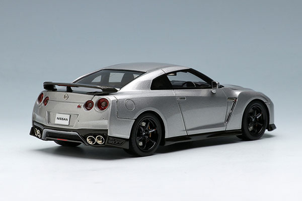 京商 1/43日産GT-Rトラックエディションエンジニアリングバイニスモシルバー 日産特注 京商 1/43 日産 GT-R ニスモ 2022 スペシャル