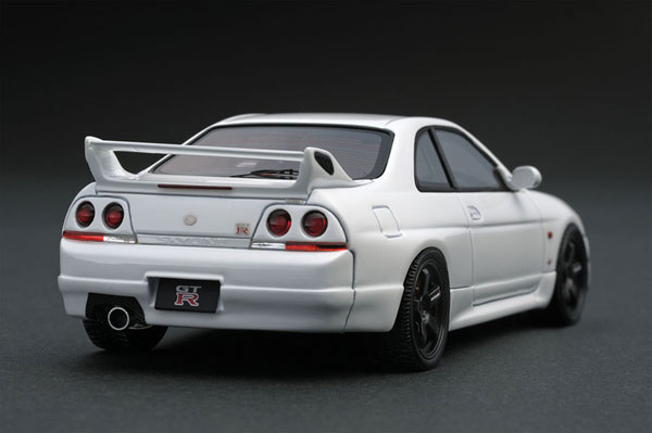イグニッションモデル　スカイラインR33GT-R　V-spec 1/43 ニッサン スカイライン GT-R (R33) V-spec White[イグニッション