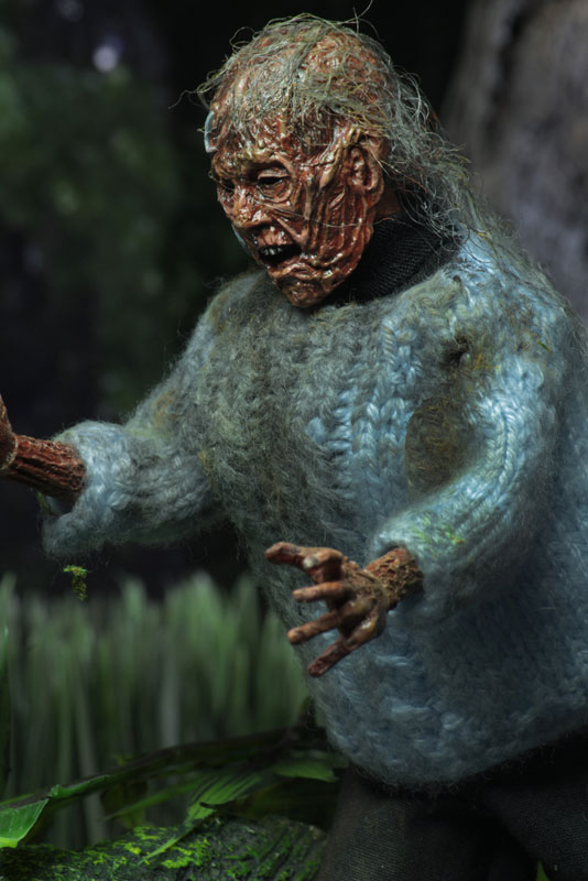 FIGURE-044957_04.jpg
