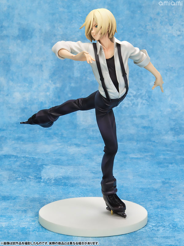 FIGURE-041163_03.jpg