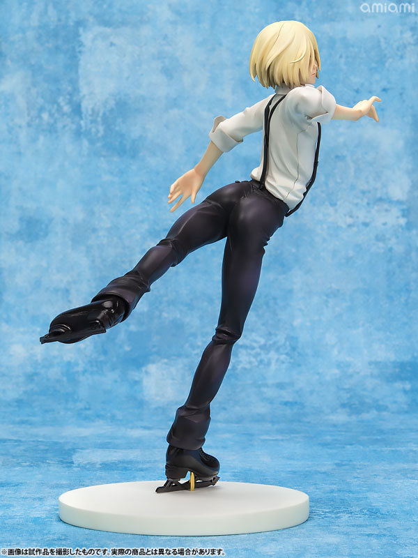 FIGURE-041163_08.jpg