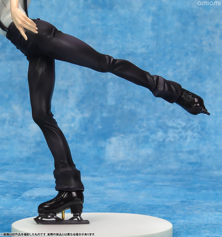 FIGURE-041163_26.jpg