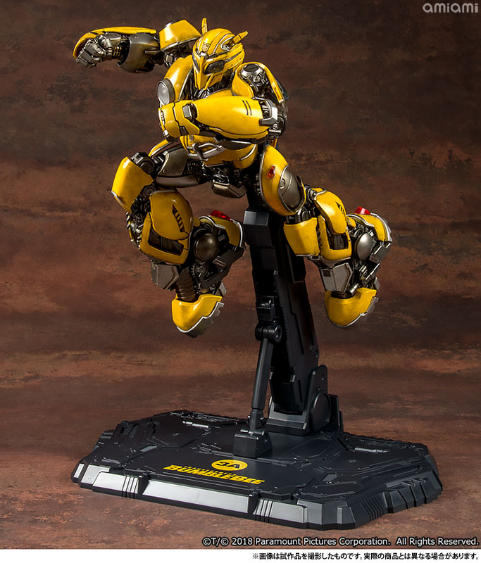DLX SCALE BUMBLEBEE (DLXスケール・バンブルビー) 可動 DLX SCALE BUMBLEBEE (DLXスケール・バンブルビー) 可動
