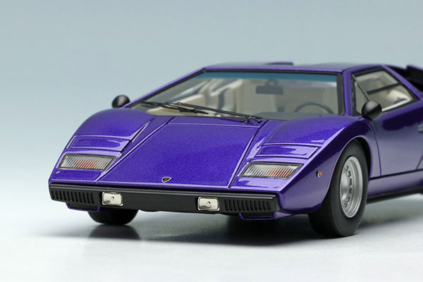 1/43 ランボルギーニ カウンタック LP400 1974 メタリックパープル