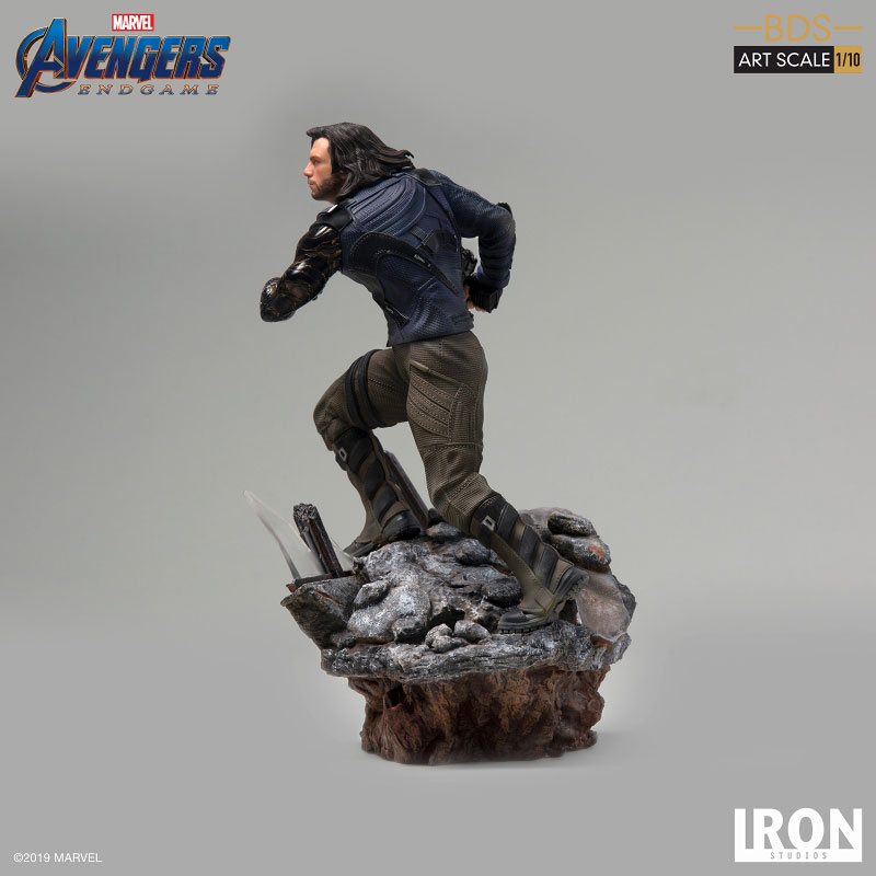 アベンジャーズ エンドゲーム ウィンターソルジャー バッキー