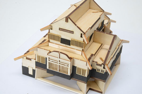 TOY-SCL3-04554_04.jpg