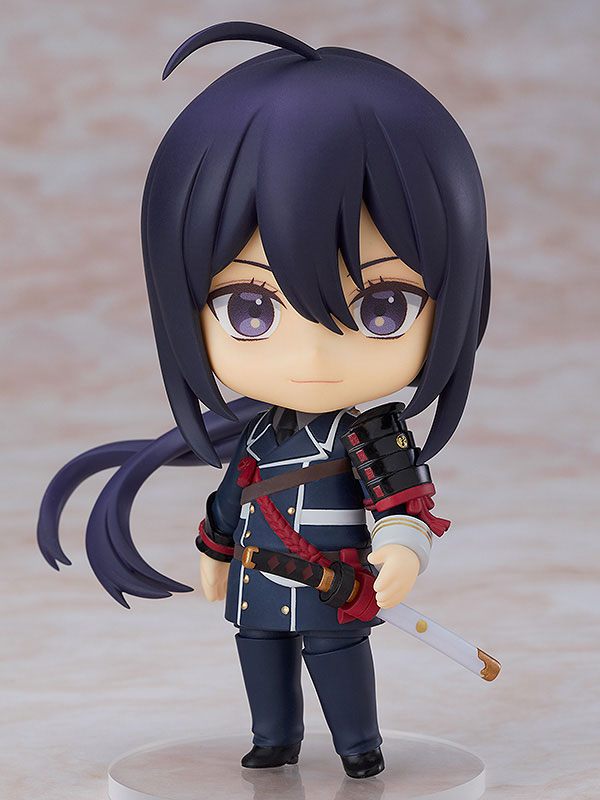 FIGURE-048225_02.jpg