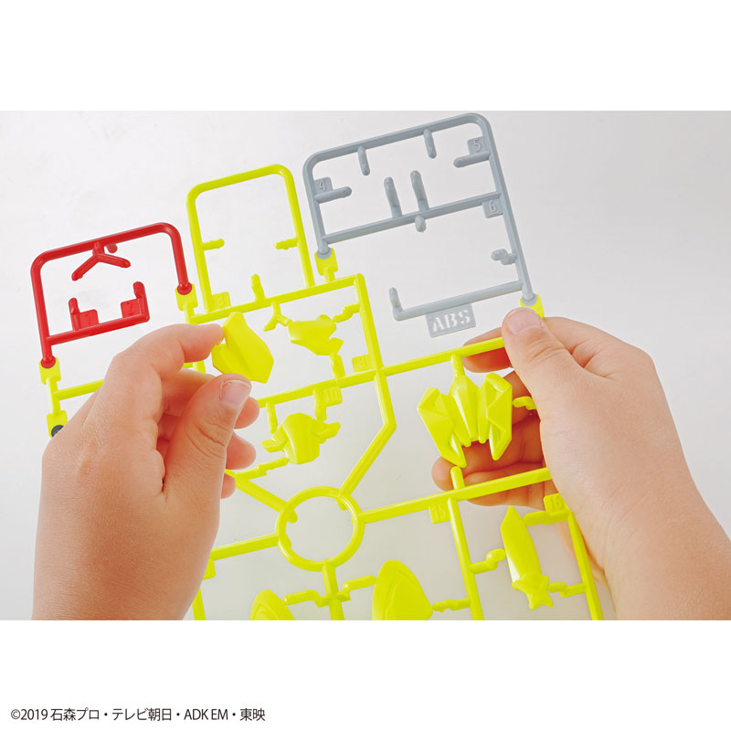 FIGURE-054921_06.jpg