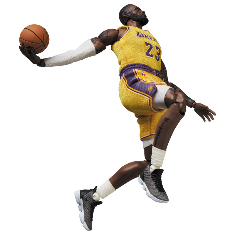 Medicom Toy MAFEX No.127 MAFEX LeBron James (Los Angeles