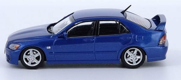 1/64 トヨタ アルテッツァ RS200 Z-Edition ブルー[INNO Models]《在庫 