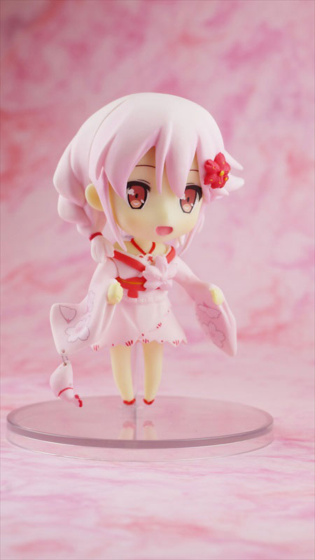 FIGURE-058582_02.jpg