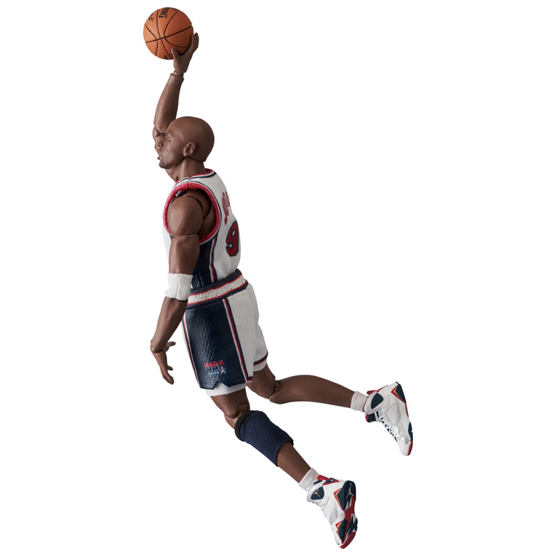 マフェックス No.132 MAFEX Michael Jordan(1992 TEAM USA)[メディコム