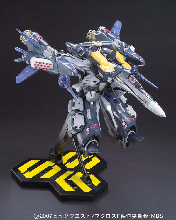 1/72 マクロスF VF-25S アーマードメサイアバルキリーオズマ機