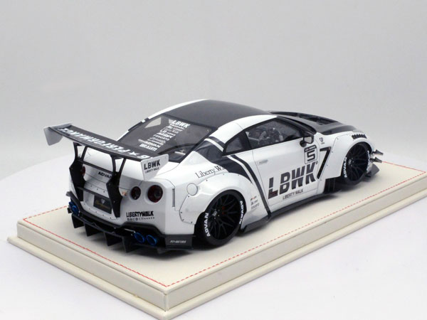 1/18 LB-WORKS 日産 GT-R R35 V2.0 LBWK White[ONEMODEL]【送料