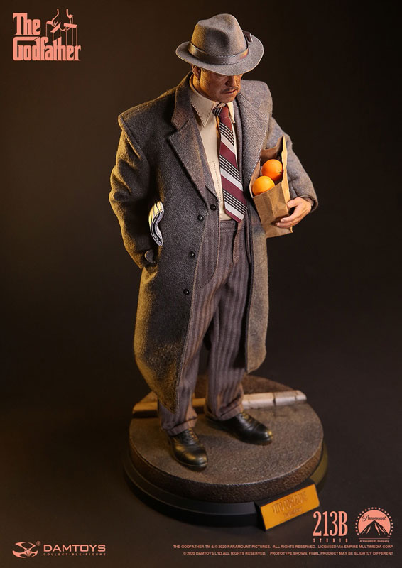 FIGURE-121668_04.jpg
