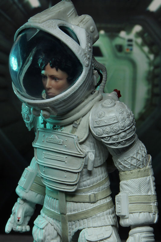 FIGURE-121966_15.jpg