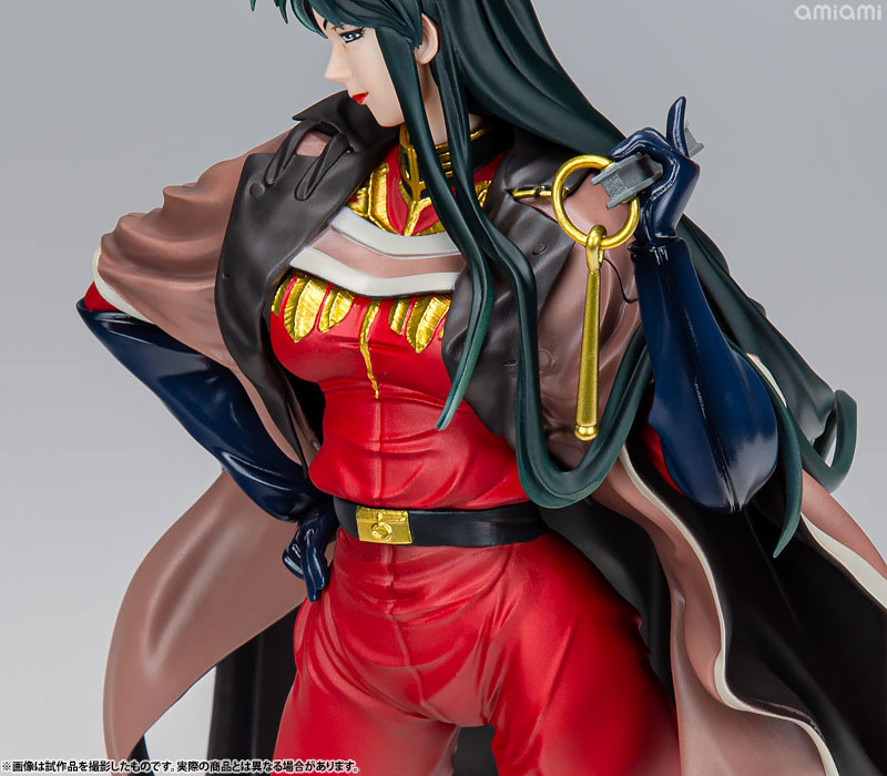 FIGURE-055559_16.jpg