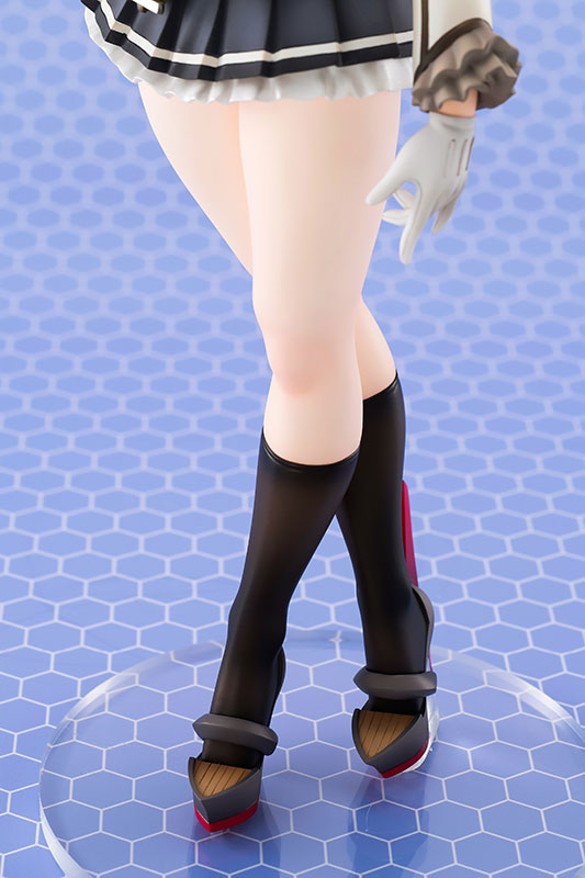 FIGURE-126332_13.jpg