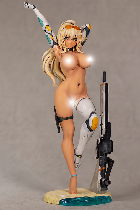 FIGURE-126953_07.jpg