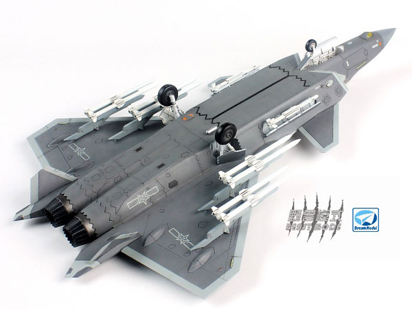 1/72 J-20 「威龍」 中国空軍ステルス戦闘機 「ビーストモード