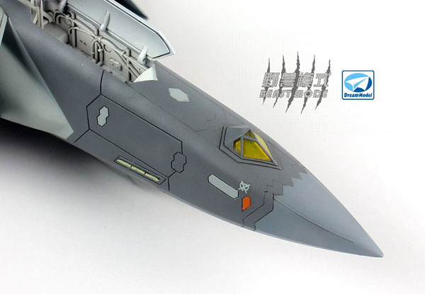 1/72 J-20 「威龍」 中国空軍ステルス戦闘機 「ビーストモード
