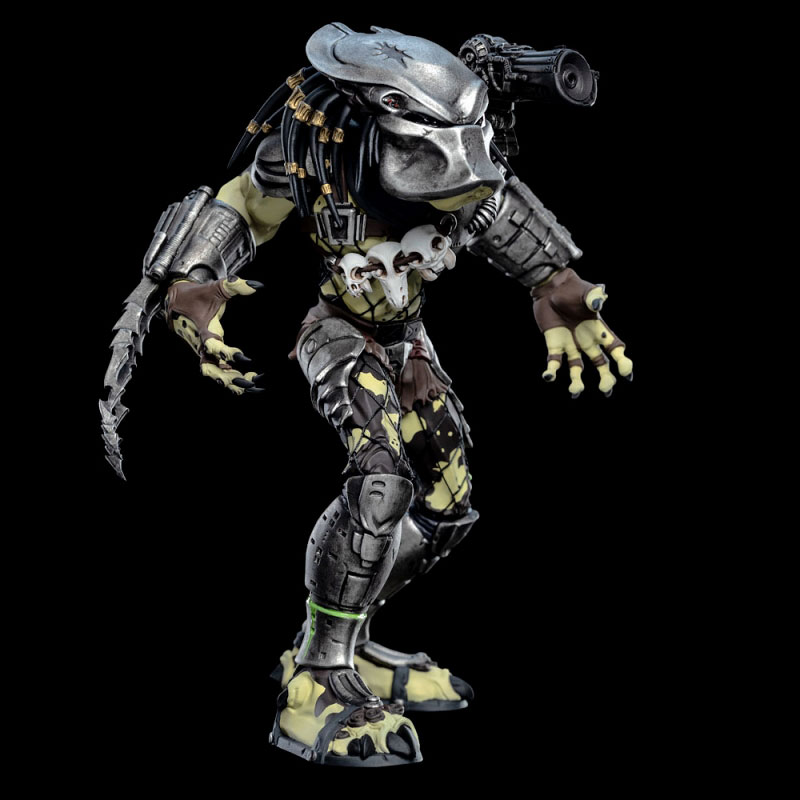 FIGURE-129497_04.jpg