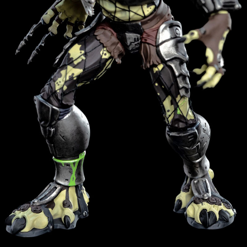 FIGURE-129497_07.jpg