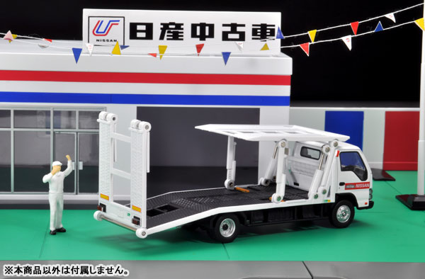 トミーテック04d 中古車店 (日産中古車) トミカラマヴィンテージ トミカラマヴィンテージ04d 中古車店（日産中古車） | 製品を