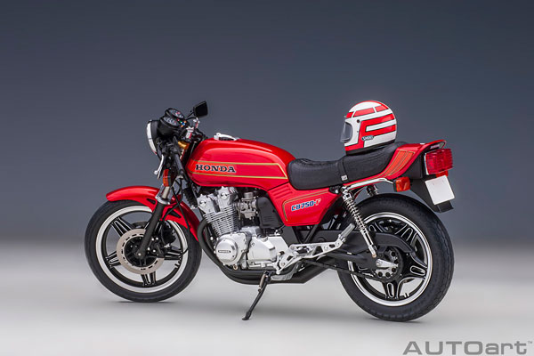 1/12 ホンダ CB750F 「バリバリ伝説」 (「巨摩郡」 ヘルメット付属)[オートアート]【送料無料】《在庫切れ》