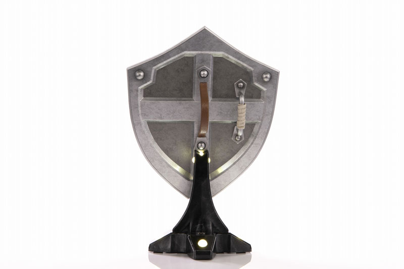 FIGURE-134749_05.jpg