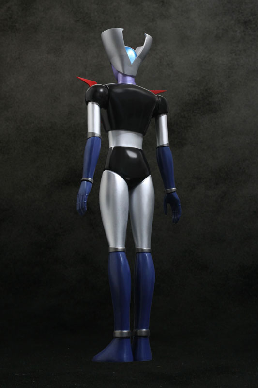 FIGURE-135697_03.jpg