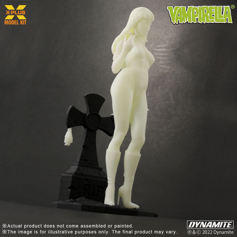 ヴァンピレラ 1/8 プラスチック モデルキット 蓄光Ver. FIGURE-136090_05.jpg