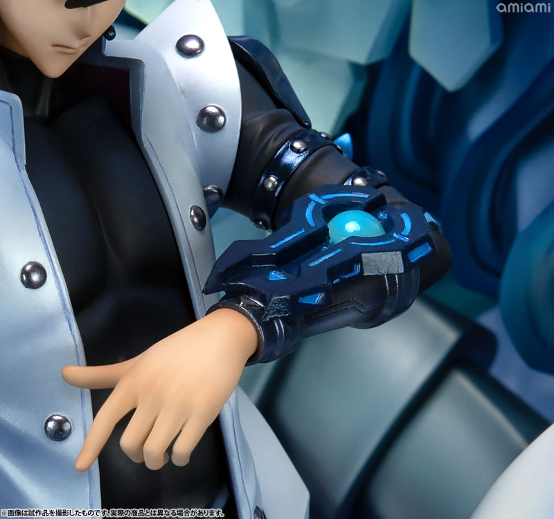 FIGURE-136298_17.jpg